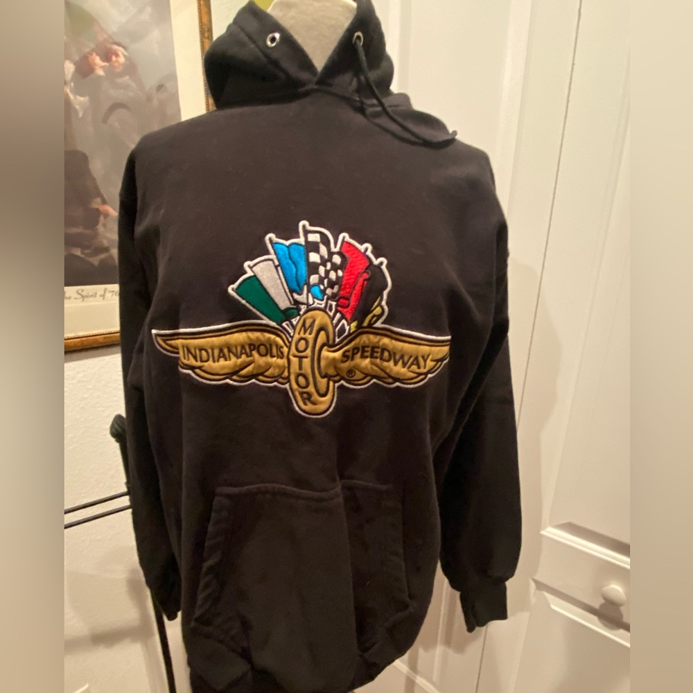 Indianapolis Motor Speedway Hoodie Size Medium